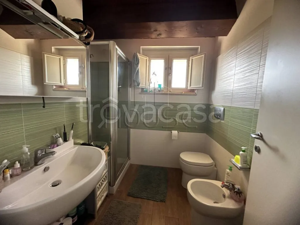 Salles de bain - Penthouse with Private Terraces in Città di Castello