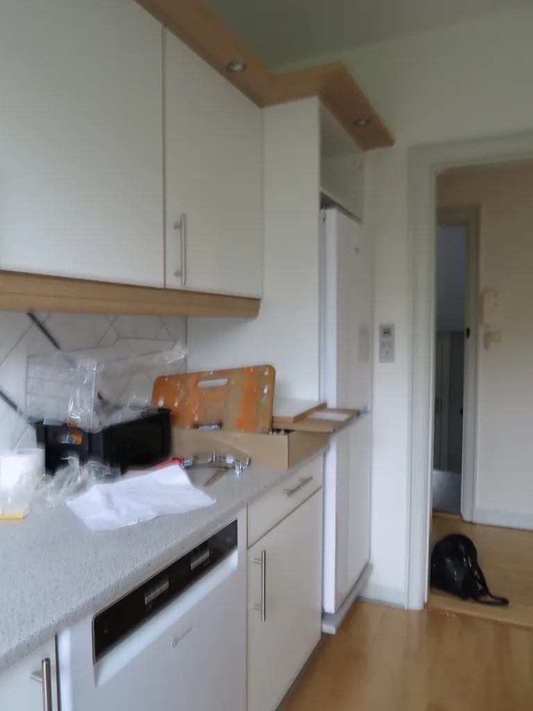 Köök - Renovated 2-Bedroom Flat with Balcony in Odense C