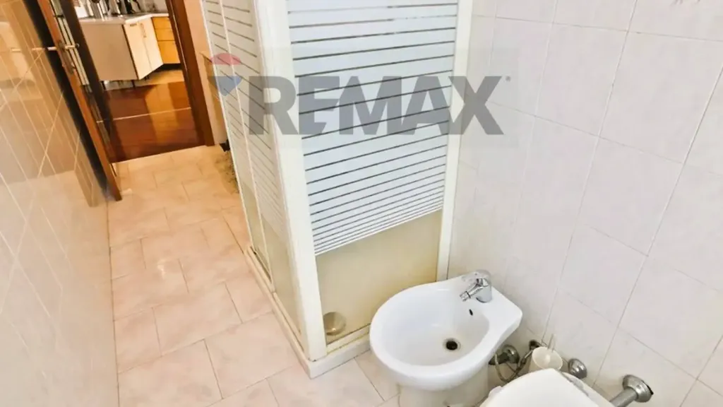 Salles de bain - Apartment with Balcony in Baranzate