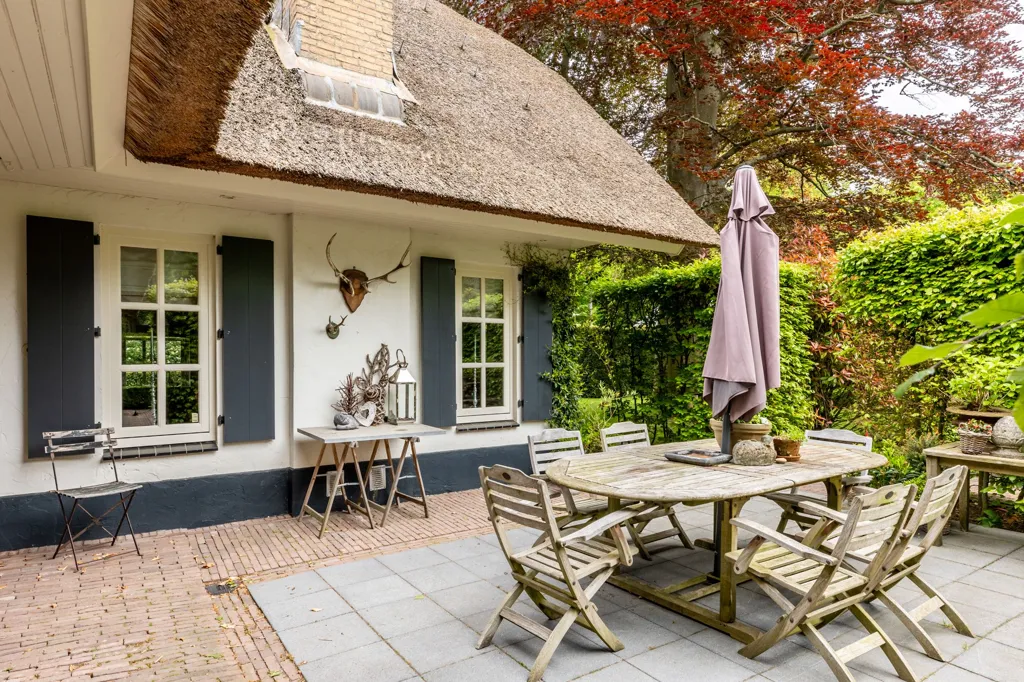 Terrasse - Luxury Villa with Jacuzzi in Oostvoorne