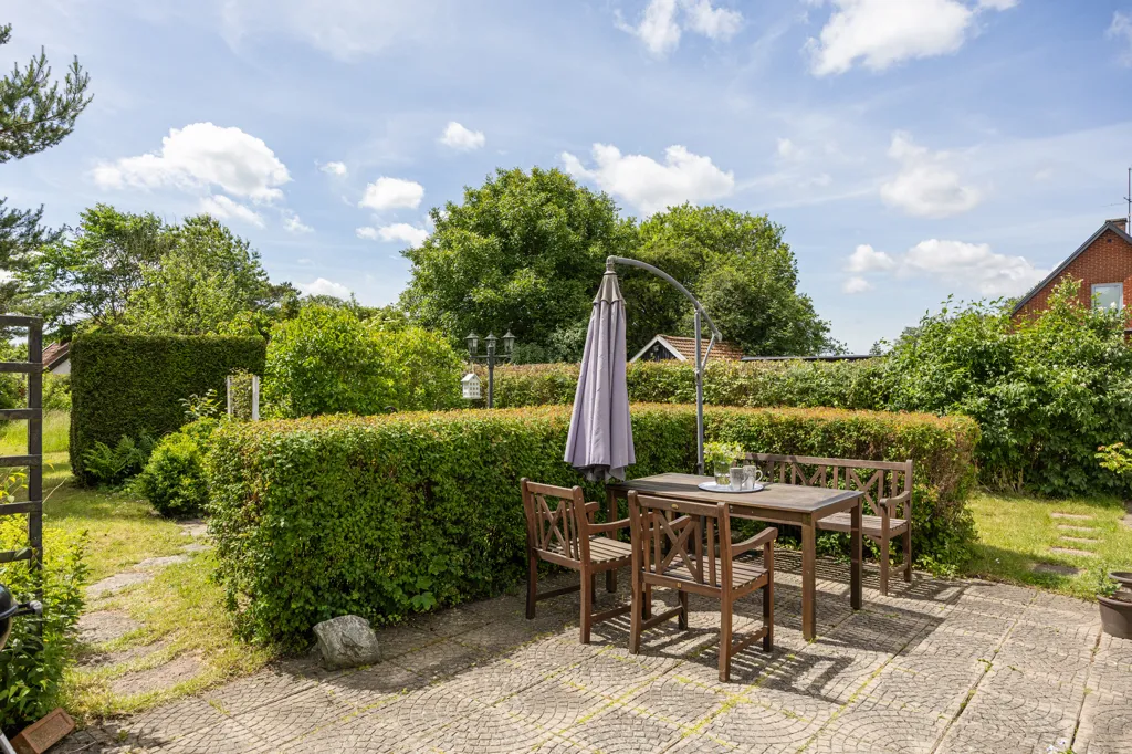 Aed - Charming 1930s Cottage with Garden in Börringe