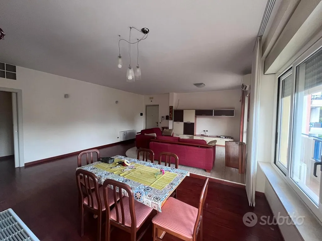 Söögituba - Rearfitted Apartment with Private Parking in Termoli