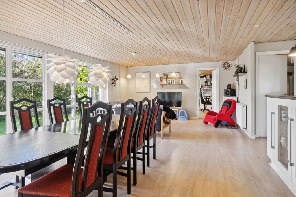 Salle à manger - Spacious Villa with Garden near Strand in Struer