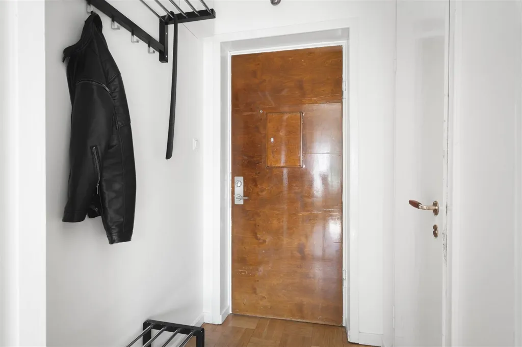 Entrée - 1st Floor Apartment with Balcony in Uppsala