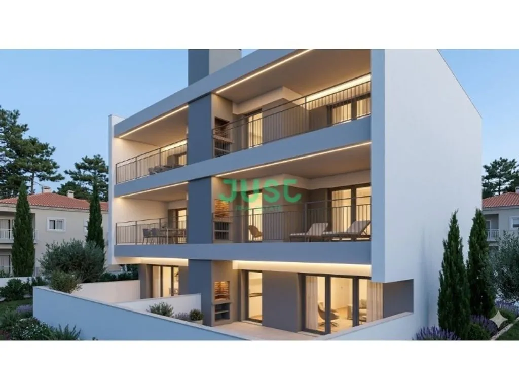 Luxury Flat with Garage in Pinhal do General