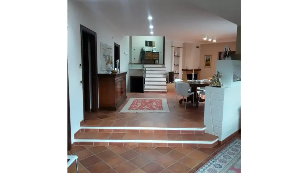 Entrée - Rustic Villa with Garden in Lattarico