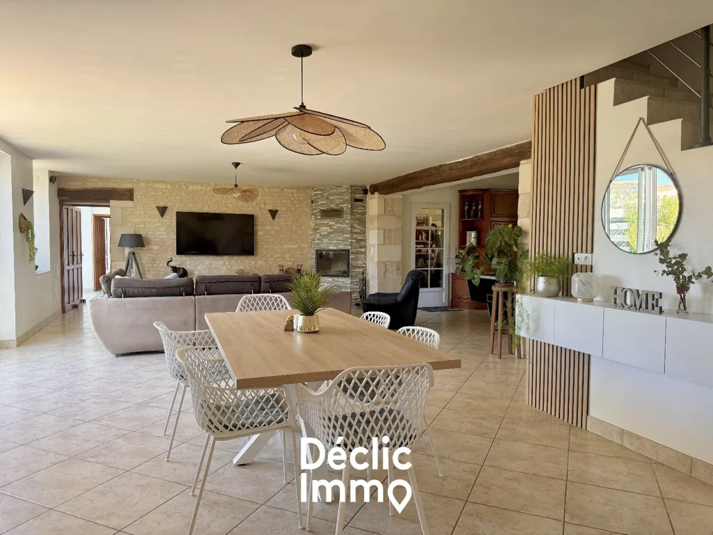 Söögituba - Renovated Longère with Garden in Vouillé
