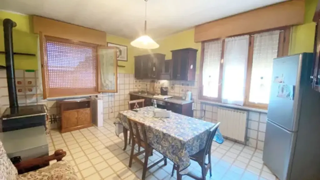 Söögituba - Villa with Garden in Borgo Mantovano