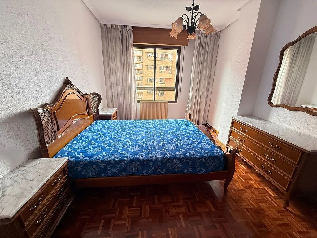 Chambres - Apartment with Terrace and Garage in Gamonal