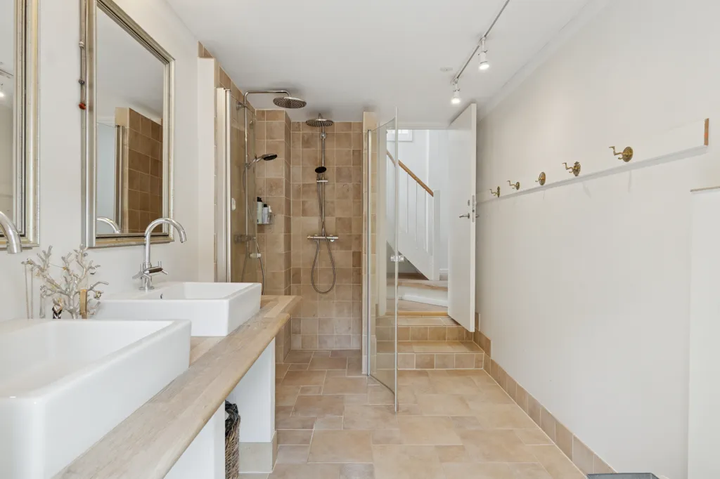 Salles de bain - Doubled-up Villa with Waterfront in Helsingør