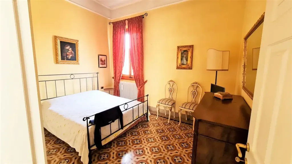 Magamistoad - Restored Liberty-Style Semi-Detached Villa in Montevarchi