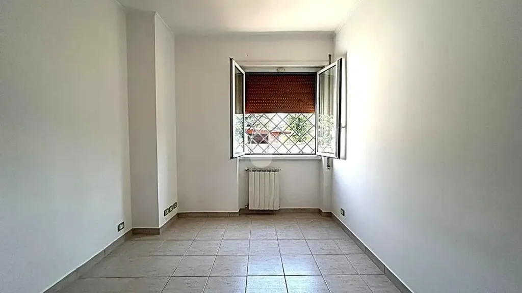 Rooms - Bifamily Home with Private Garden in Ardea