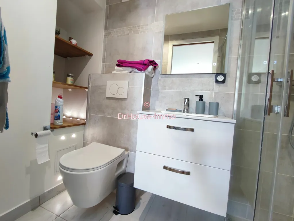 Salles de bain - Maison en Pierres avec Studio à Banville