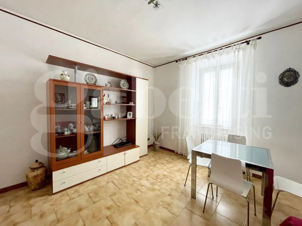Söögituba - Spacious Flat with Cantina in Orte Scalo