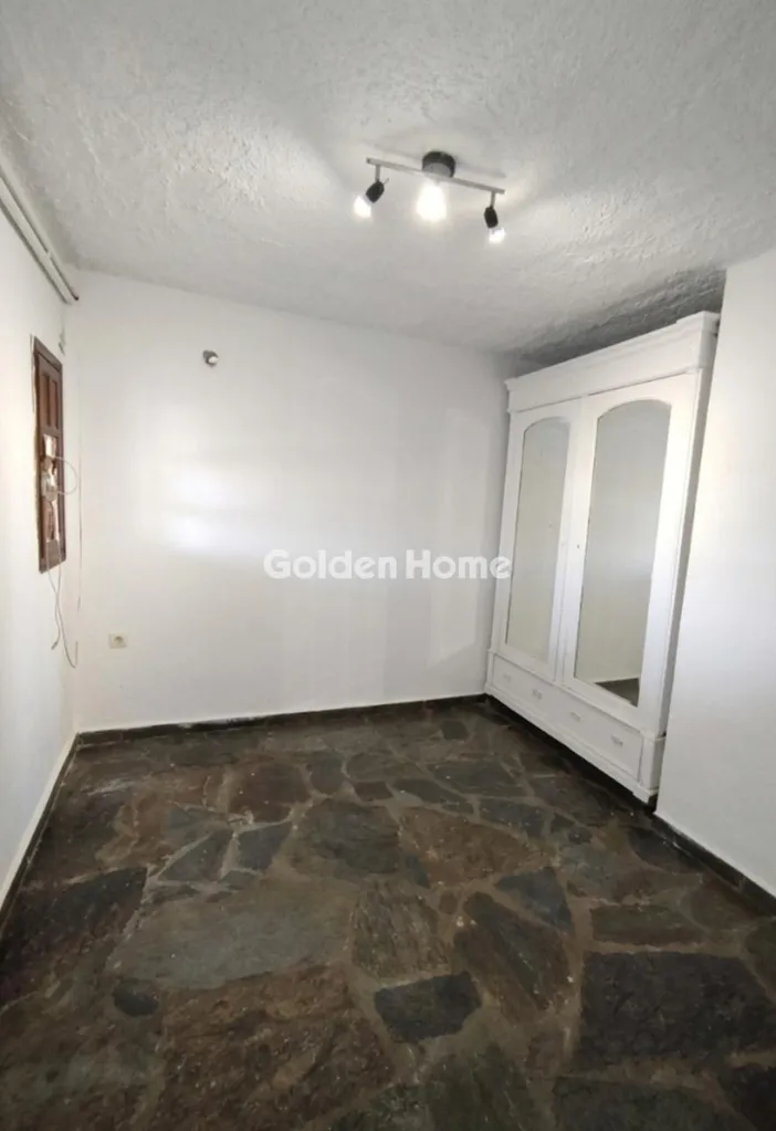 Rooms - Ground Floor Apartment with Garden in Anavyssos Centre