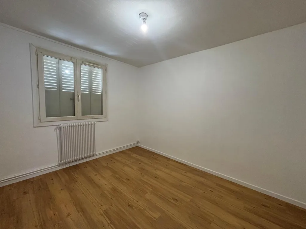 Pièces - Appartement 4 Pièces avec Balcon à Valence