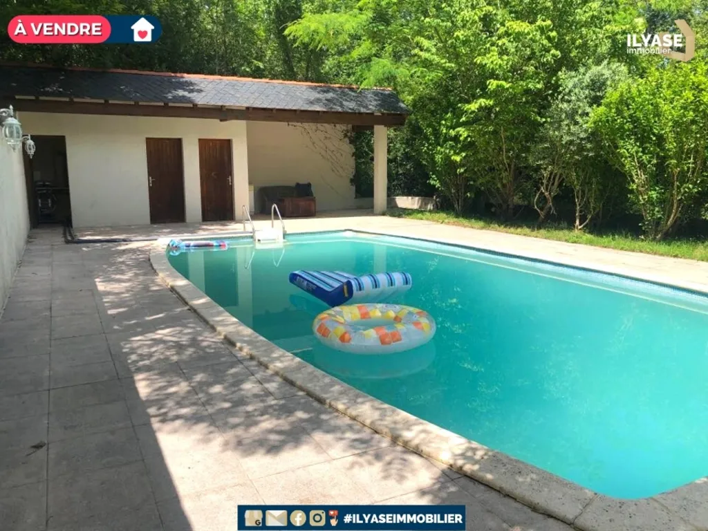 Bassein - Renovated Stone House with Pool in Curvalle