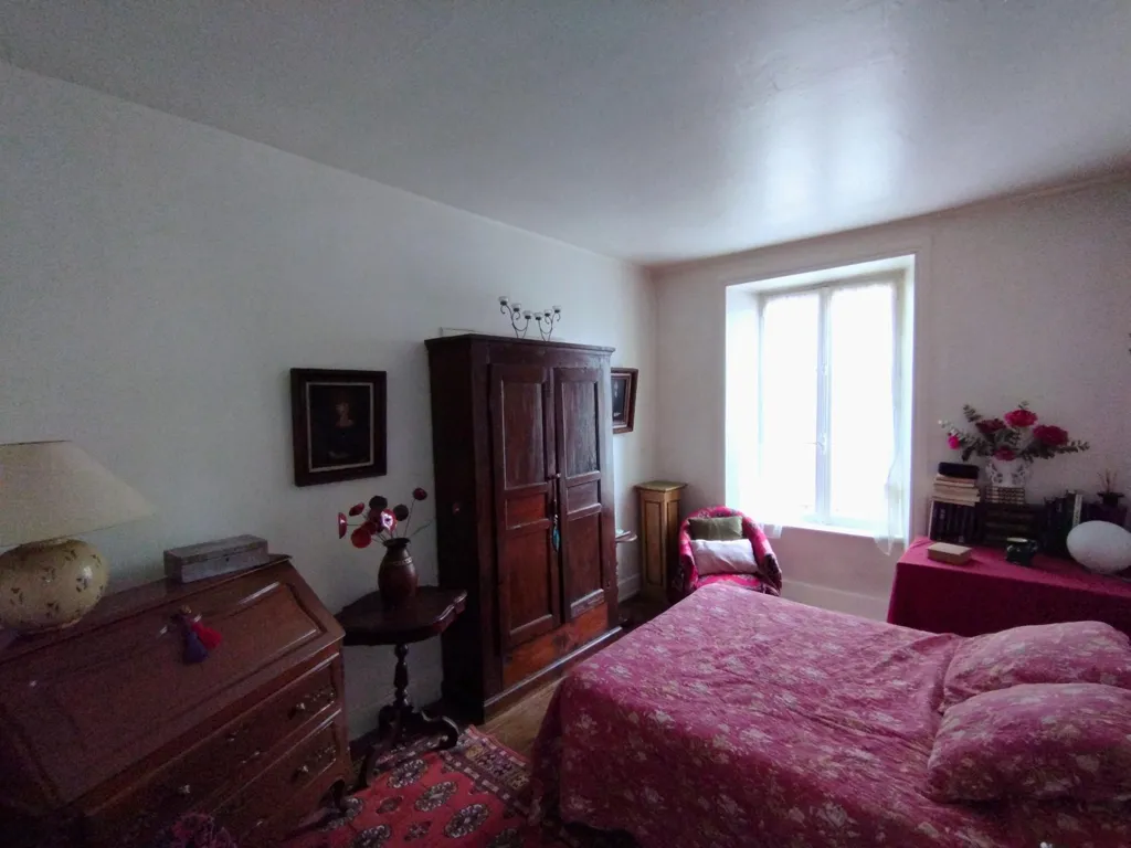 Maison 7 pièces à SAINT-MARTIN-DE-VALAMAS