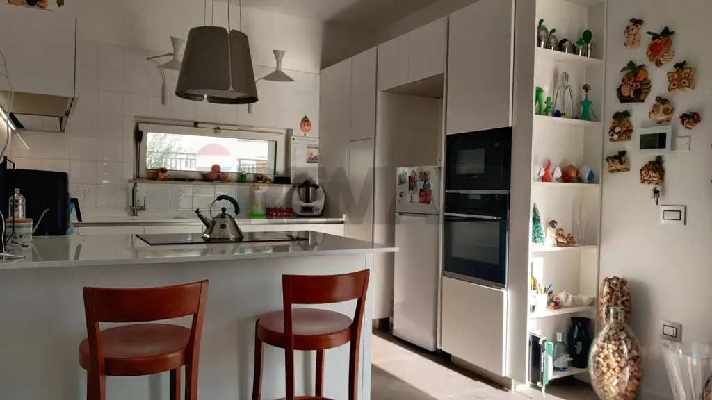 Cuisine - Rustic Villa with Solar Panels in Manfredonia