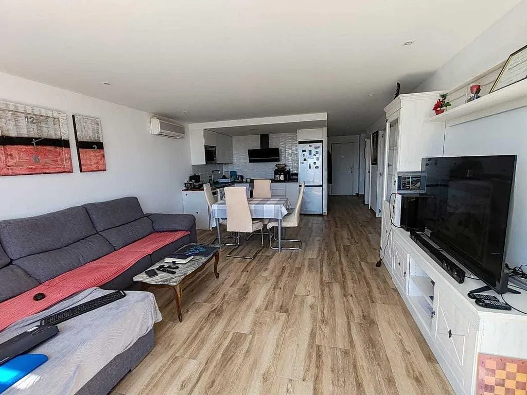 Elutuba - Penthouse with Garden on Benidorm Avenue