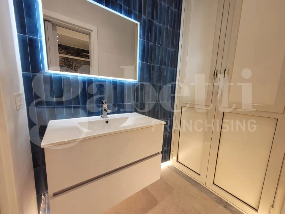 Vannitoad - Rear-Facing Apartment with Balconies in Siracusa