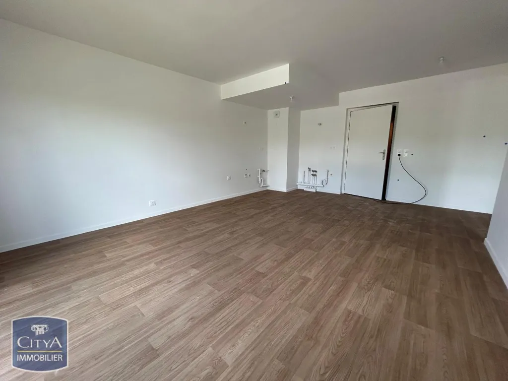 Rooms - New 2-Bedroom Flat with Parking in Dourdan