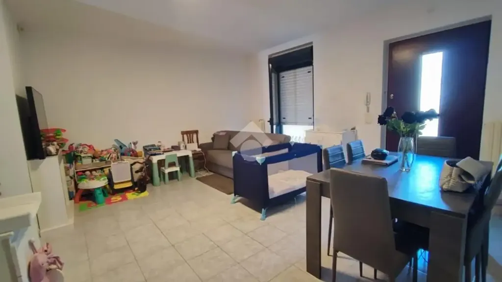 Salle à manger - Terraced Villa with Garden in Foggia