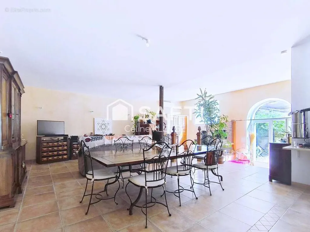 Söögituba - Charming Maison with Terraces in Montady