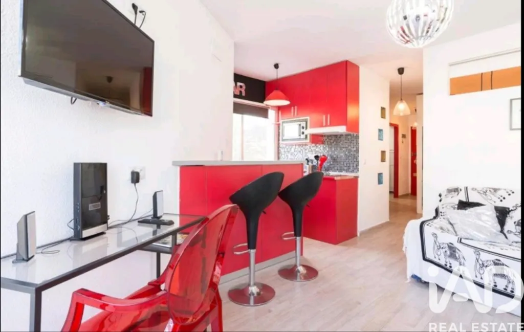 Elutuba - First-Line Beach Apartment with Pool in Ur Algaida