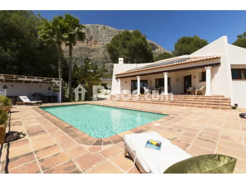 Piscine - Villa with Pool and Mountain View in Jávea