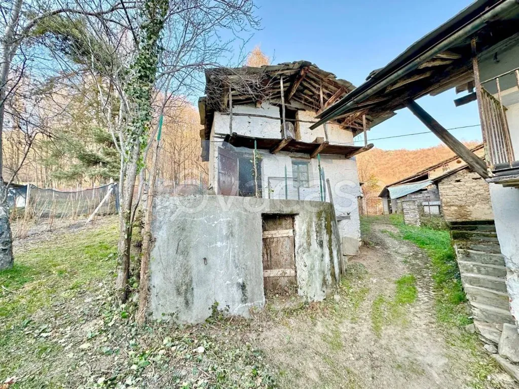 Välivaade - Traditional Mountain Cottage in Brossasco