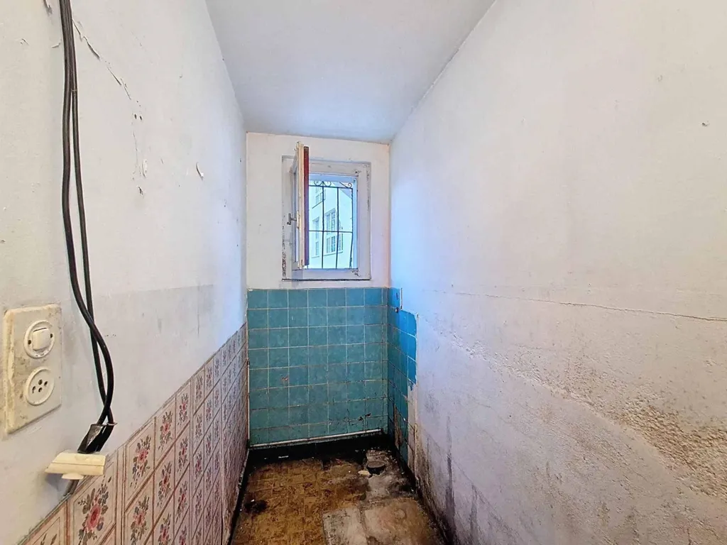 Vannitoad - Retro House with Renovation Potential in Chevroux