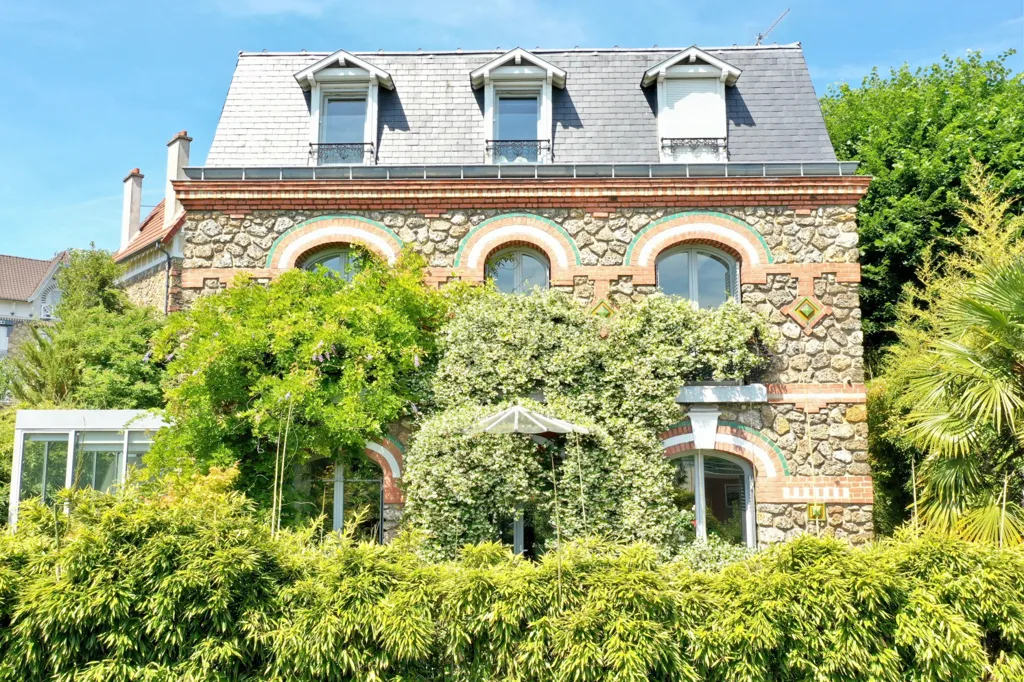 Välivaade - Family House with Paris View in Saint-Cloud