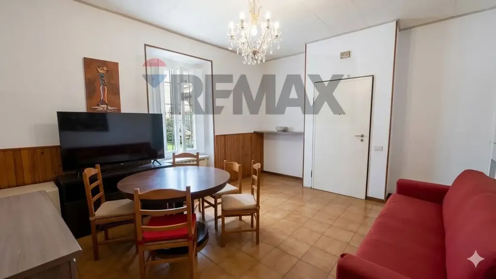 Séjour - Quadrilocale to Renovate in Brescia