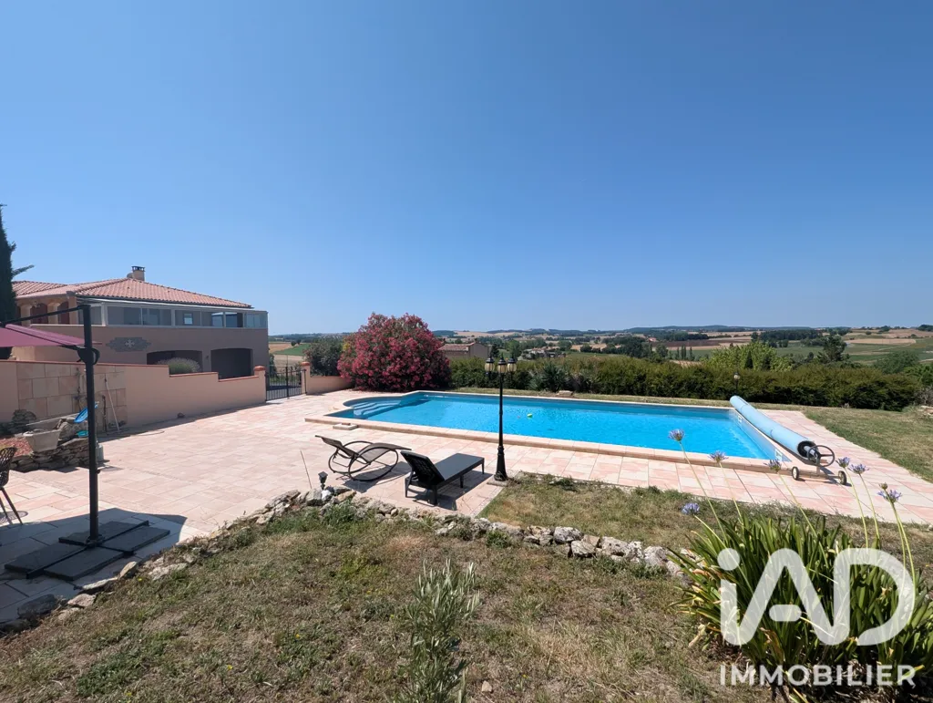 Bassein - Architectural House with Pool in Aussac