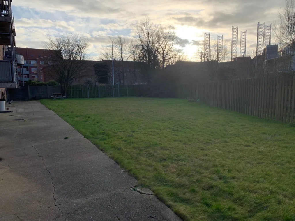 Aed - Two-Bedroom Flat with Balcony in Esbjerg