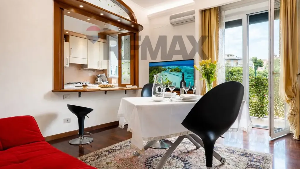 Söögituba - Panoramic Triplex in Monteverde Vecchio, Rome