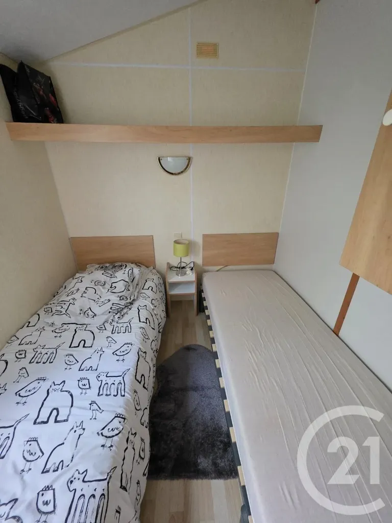 Magamistoad - Caravaning Plot with Mobil-home in Condé-Sainte-Libiaire