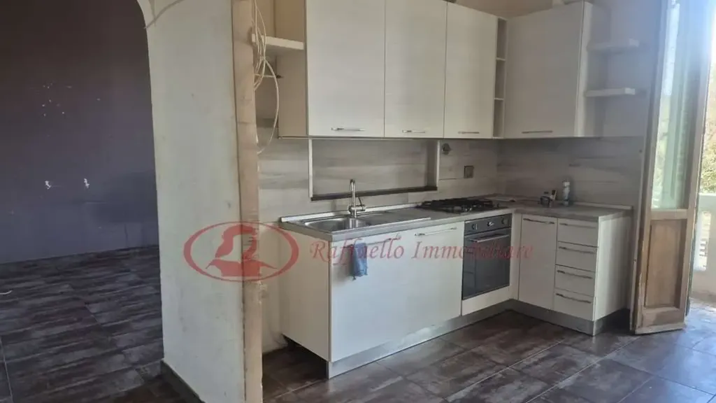 Cuisine - Bright 3-Room Apartment with Balcony in Florence