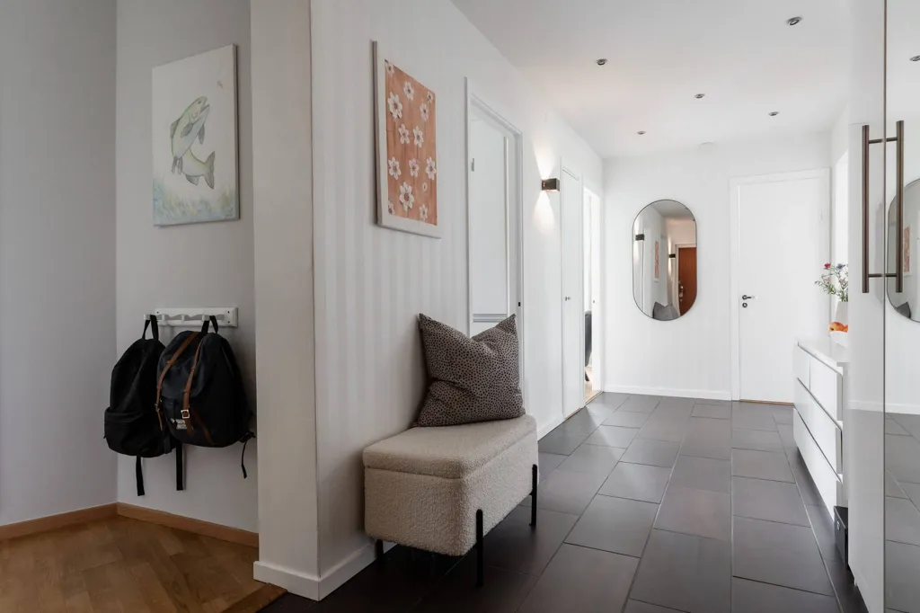 Entrée - Apartment with Balcony in Tullen, Borås