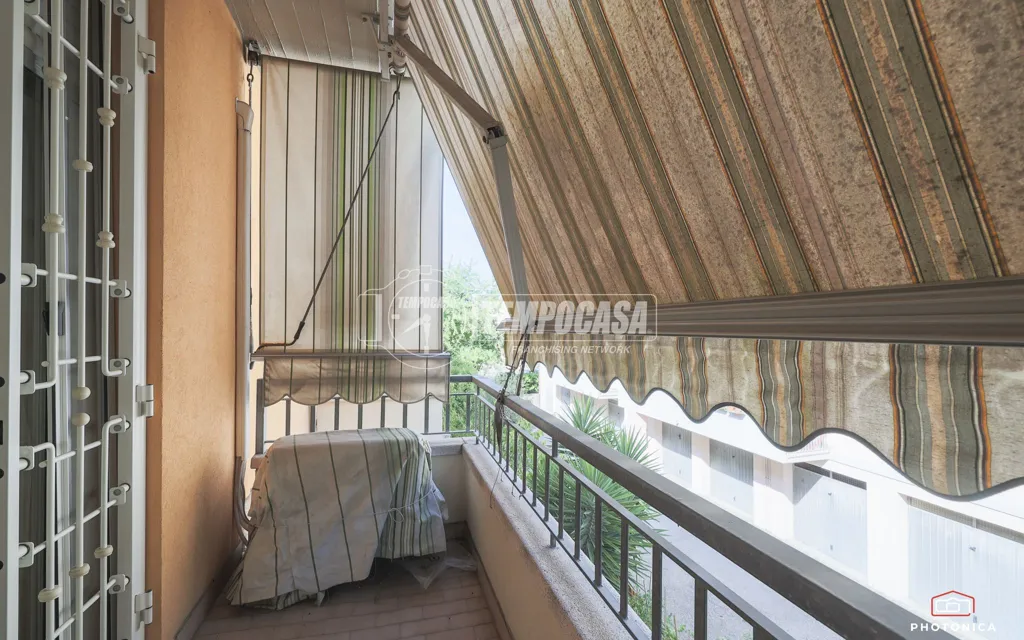 Rõdu - Terraced Villa with Two Apartments in Cattolica