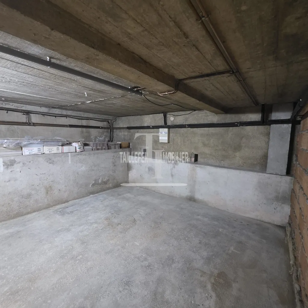 Garage - Maison Loft Rénovée avec Terrasse à Boulazac