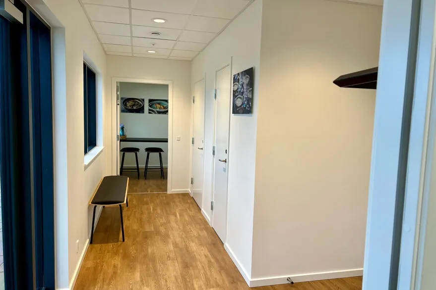 Entrée - Business Property with Industrial Kitchen in Sabro