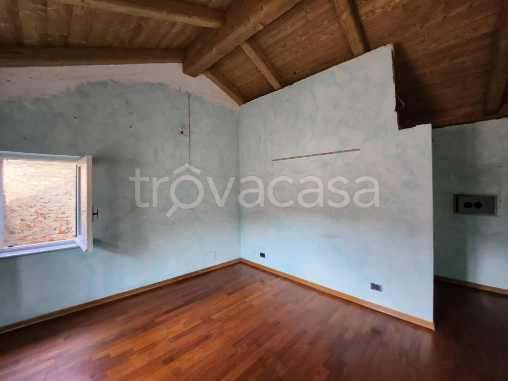 Pièces - Historic Palazzo with Courtyard in Fossano