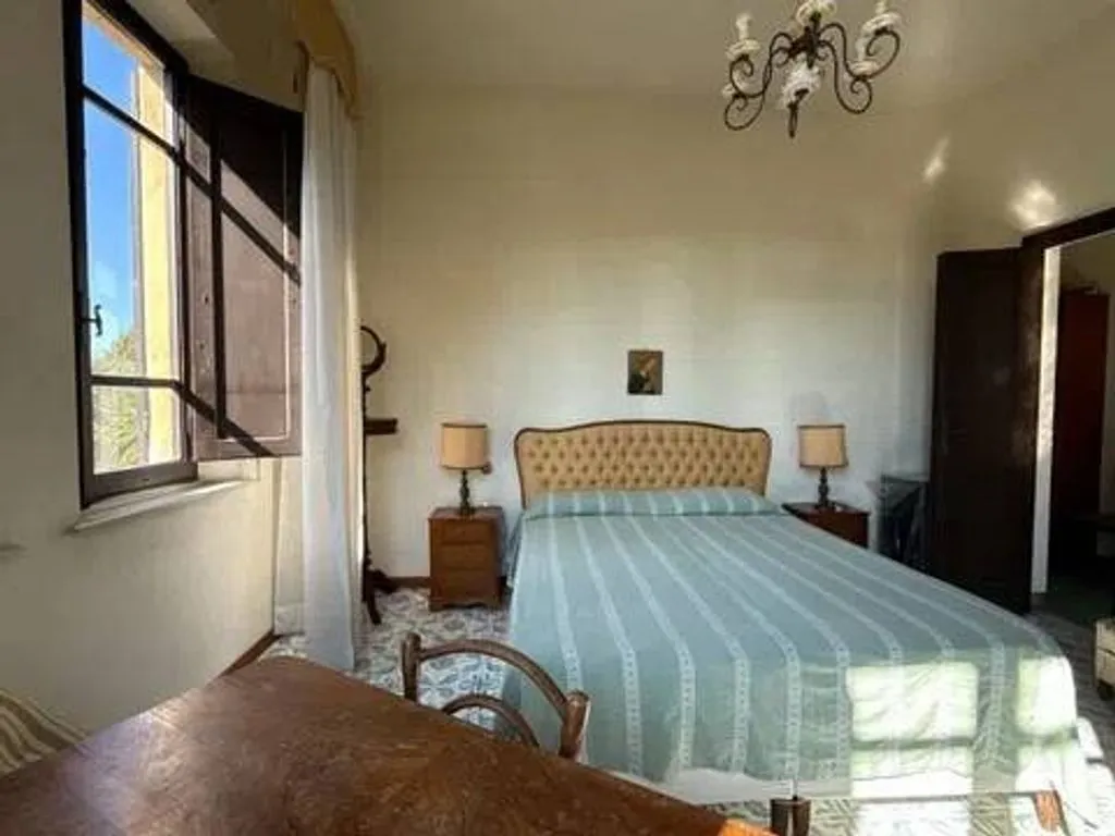 Chambres - Historic Villa with Panoramic Tower in Tuscany