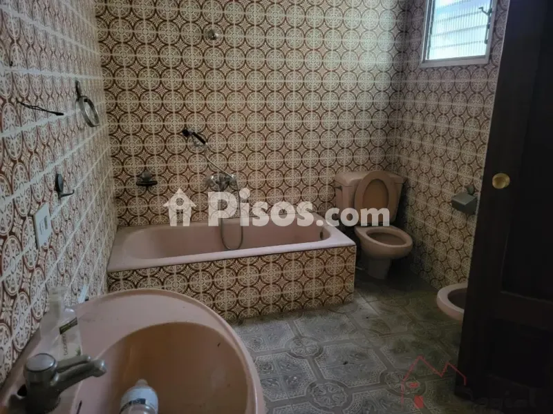 Salles de bain - Spacious House with Patio in Carrer de Sant Jaume