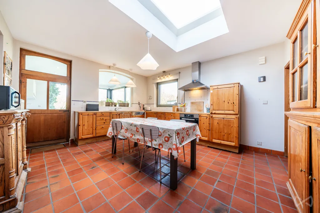 Cuisine - Maison Charmante avec Jardin à Morialmé