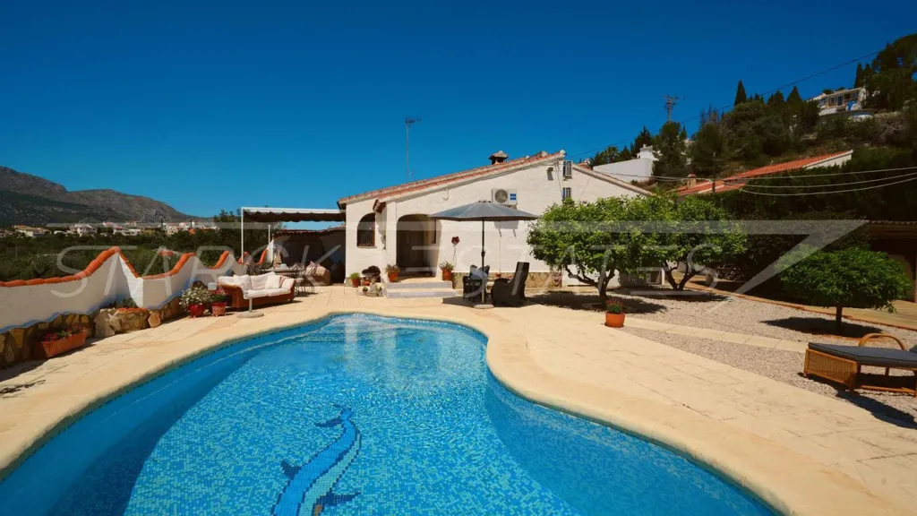 Bassein - Villa with Pool in Orba