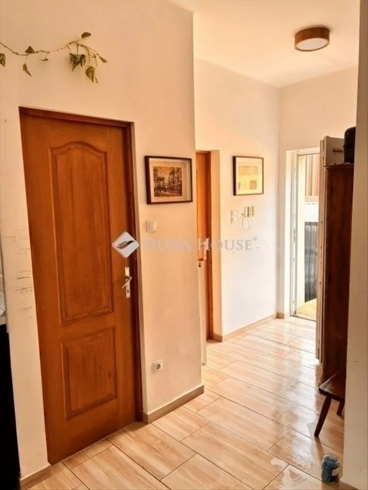 Entrée - Renovated Twin House in Budapest 19th District