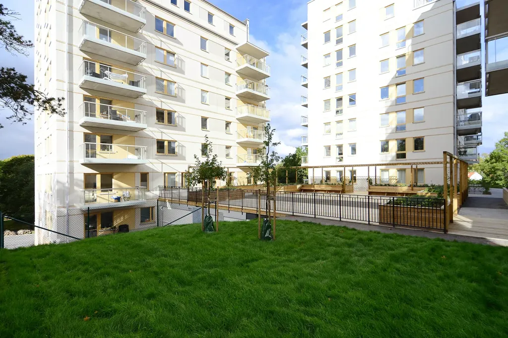Jardin - Appartement 4 pièces à Skärholmen
